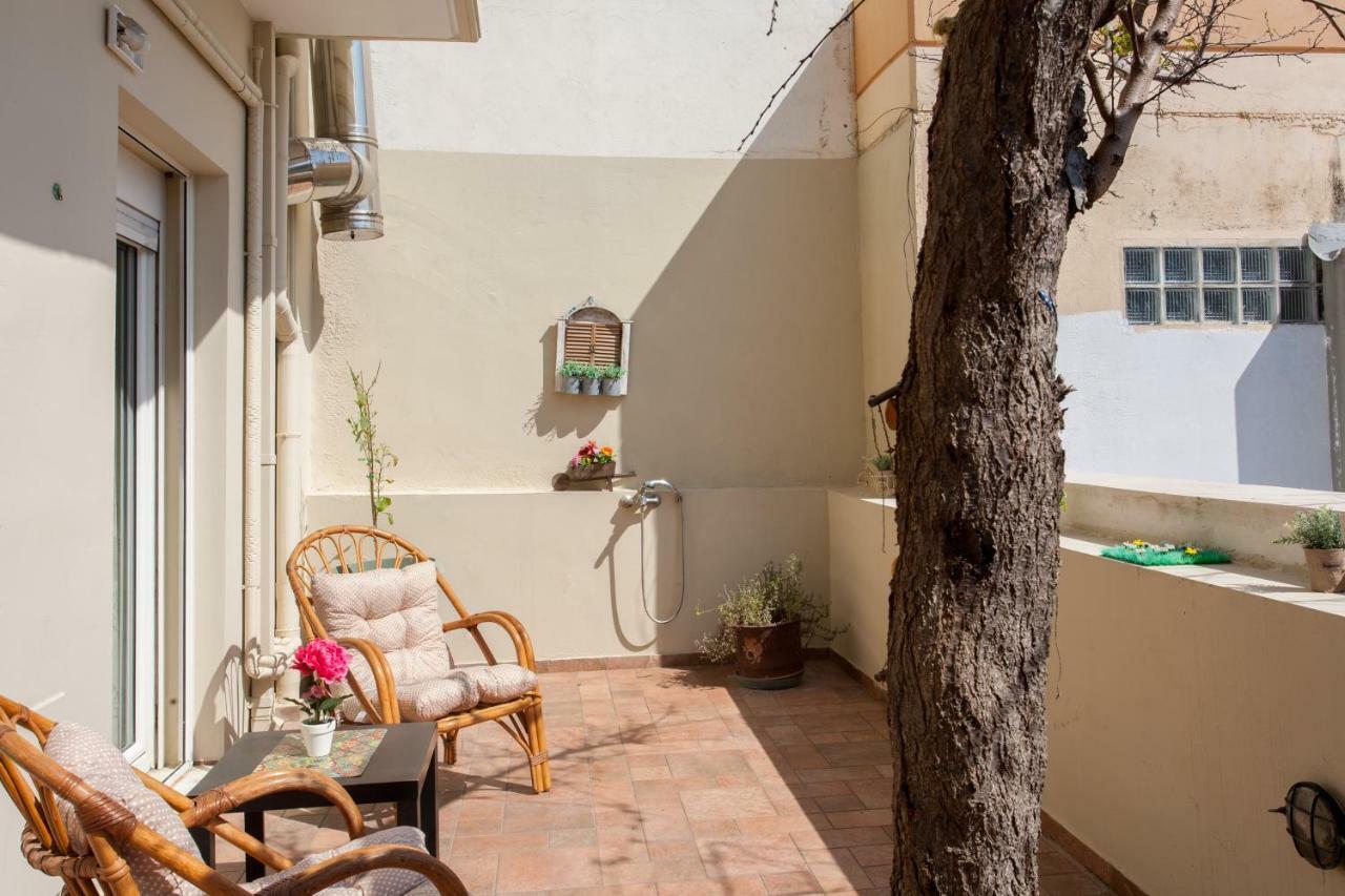 Evelia Apartment Galatás 外观 照片