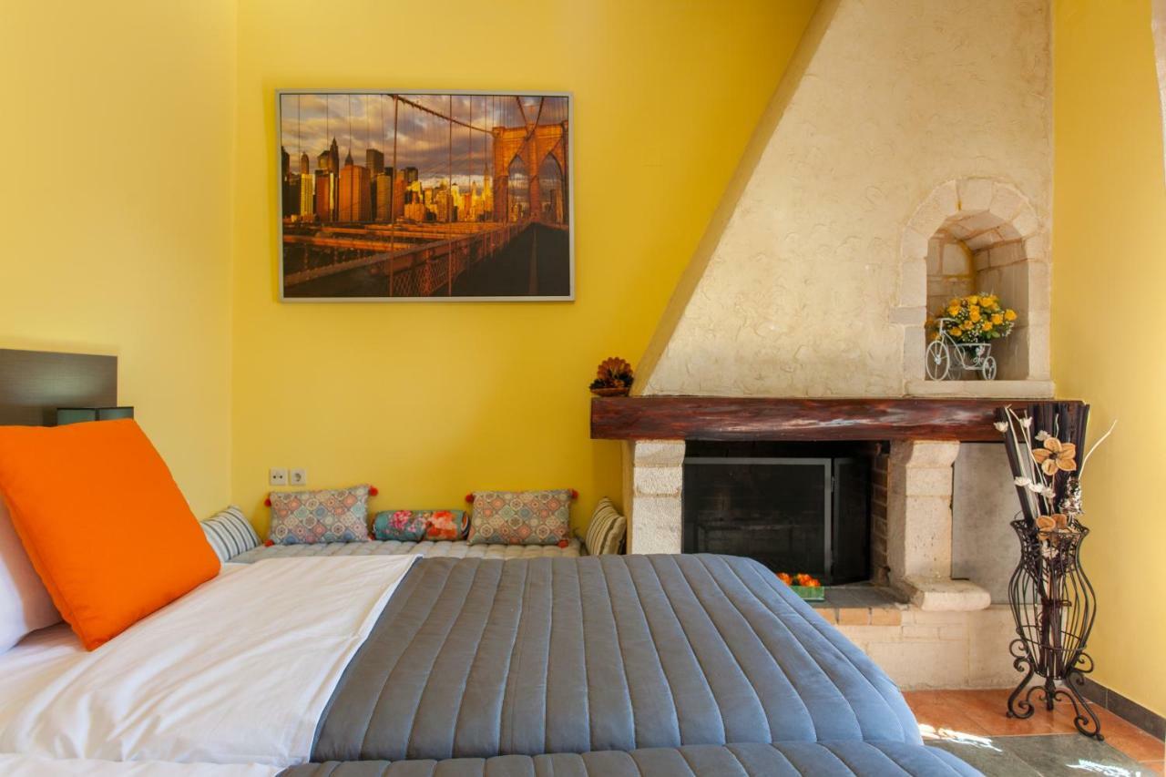 Evelia Apartment Galatás 外观 照片