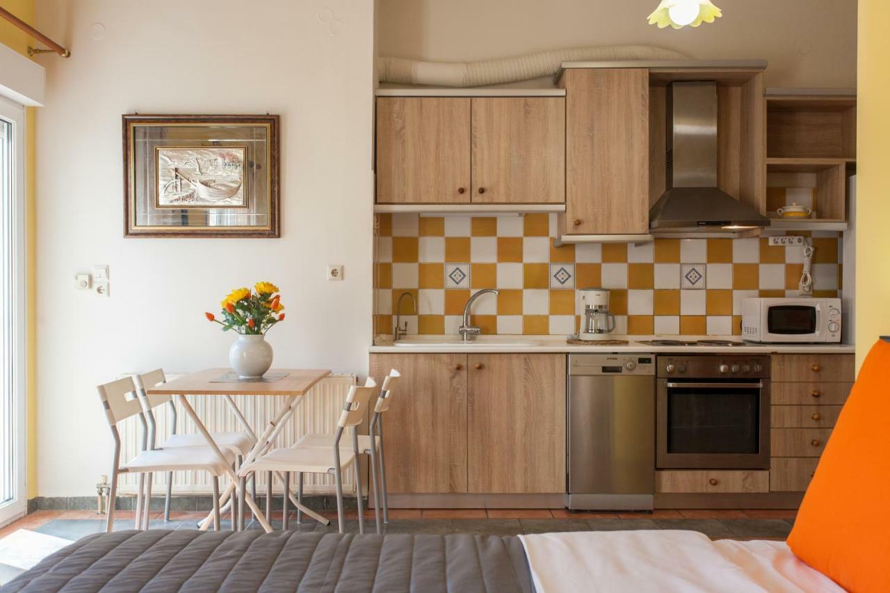 Evelia Apartment Galatás 外观 照片